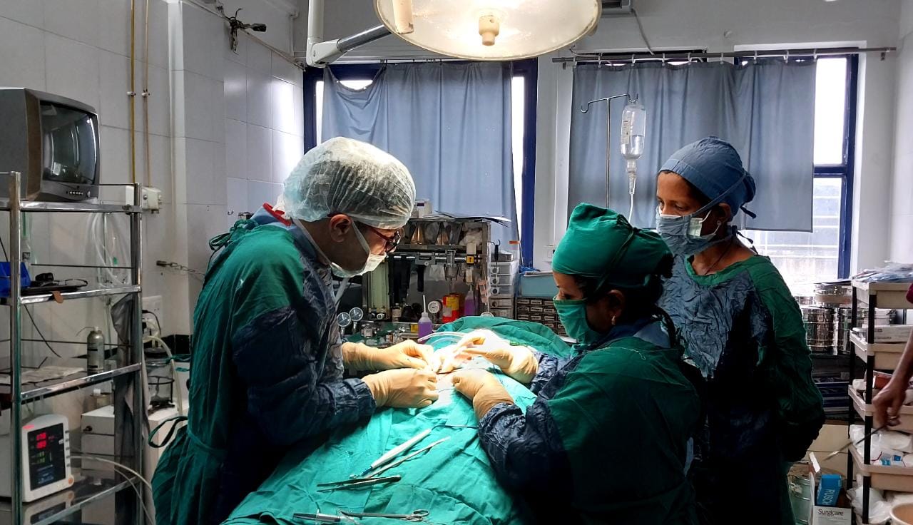 Dr. Dinesh Jain - Expert Surgeon